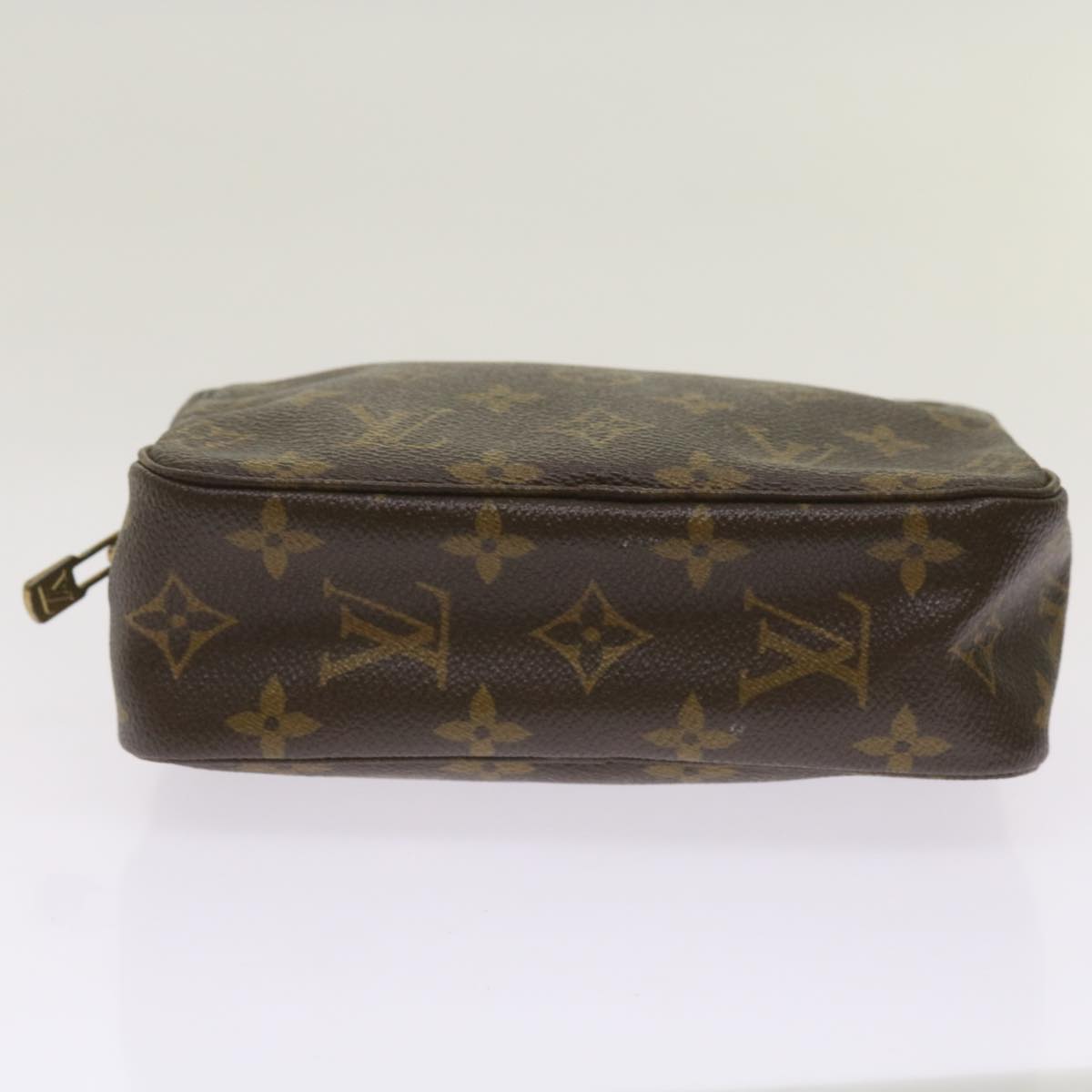 Louis Vuitton Trousse De Toilette 18  Canvas Clutch Bag ()