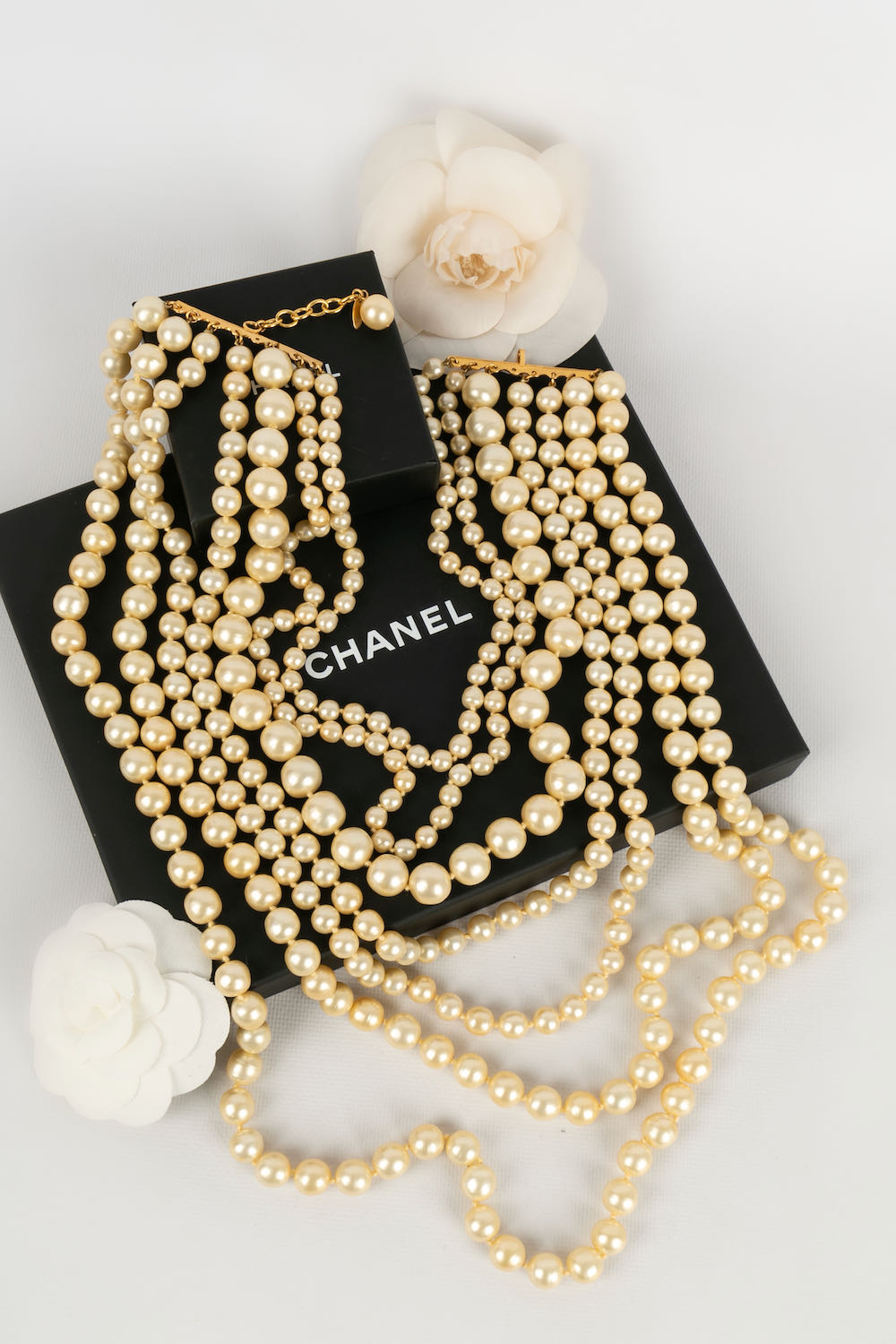 Collier de perles Chanel
