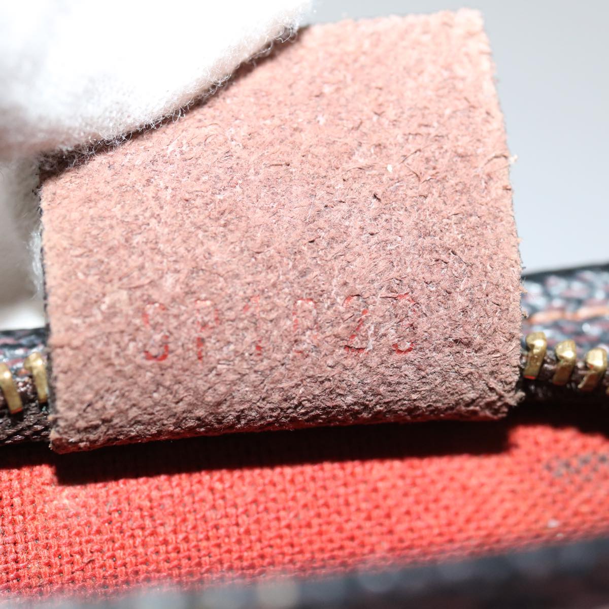 Louis Vuitton Cosmetic Pouch  Canvas Clutch Bag ()