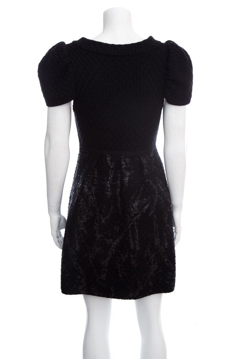 Chanel Black Cap Sleeve Foil Print Detail Dress SZ 34