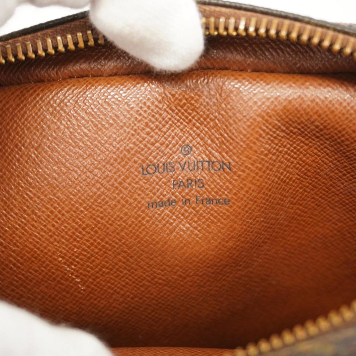 Louis Vuitton Amazon  Canvas Shoulder Bag ()