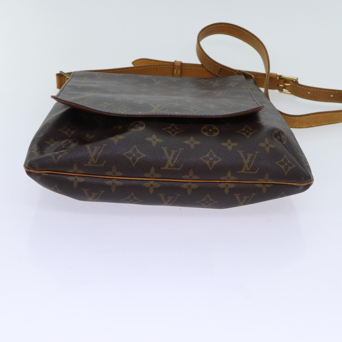 Louis Vuitton Musette  Canvas Shoulder Bag ()