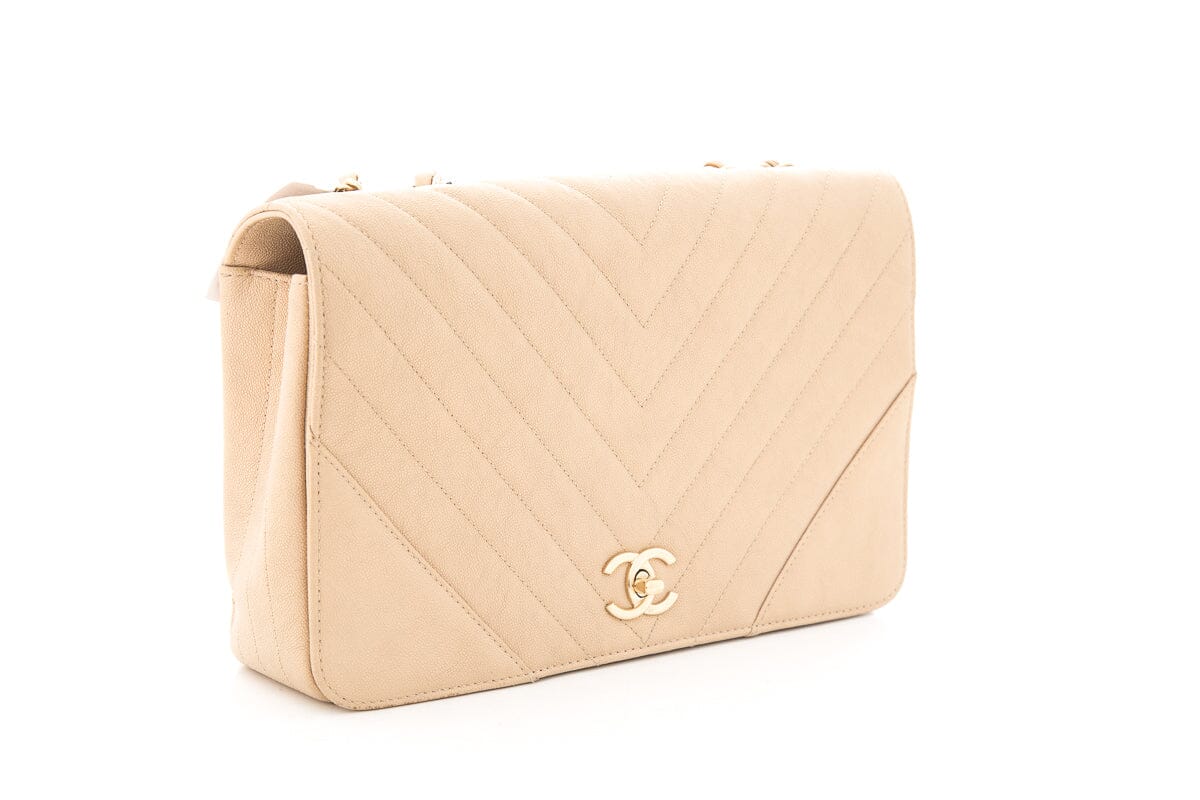 Chanel 2019/20 Metallic Caviar Chevron Quilted Flap Bag