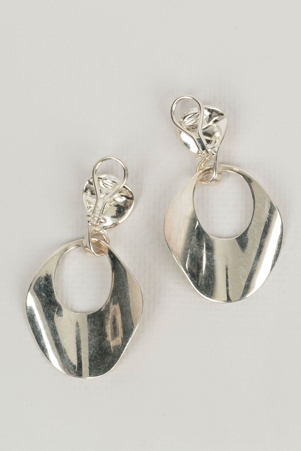 Boucles d'oreilles argentées Chanel