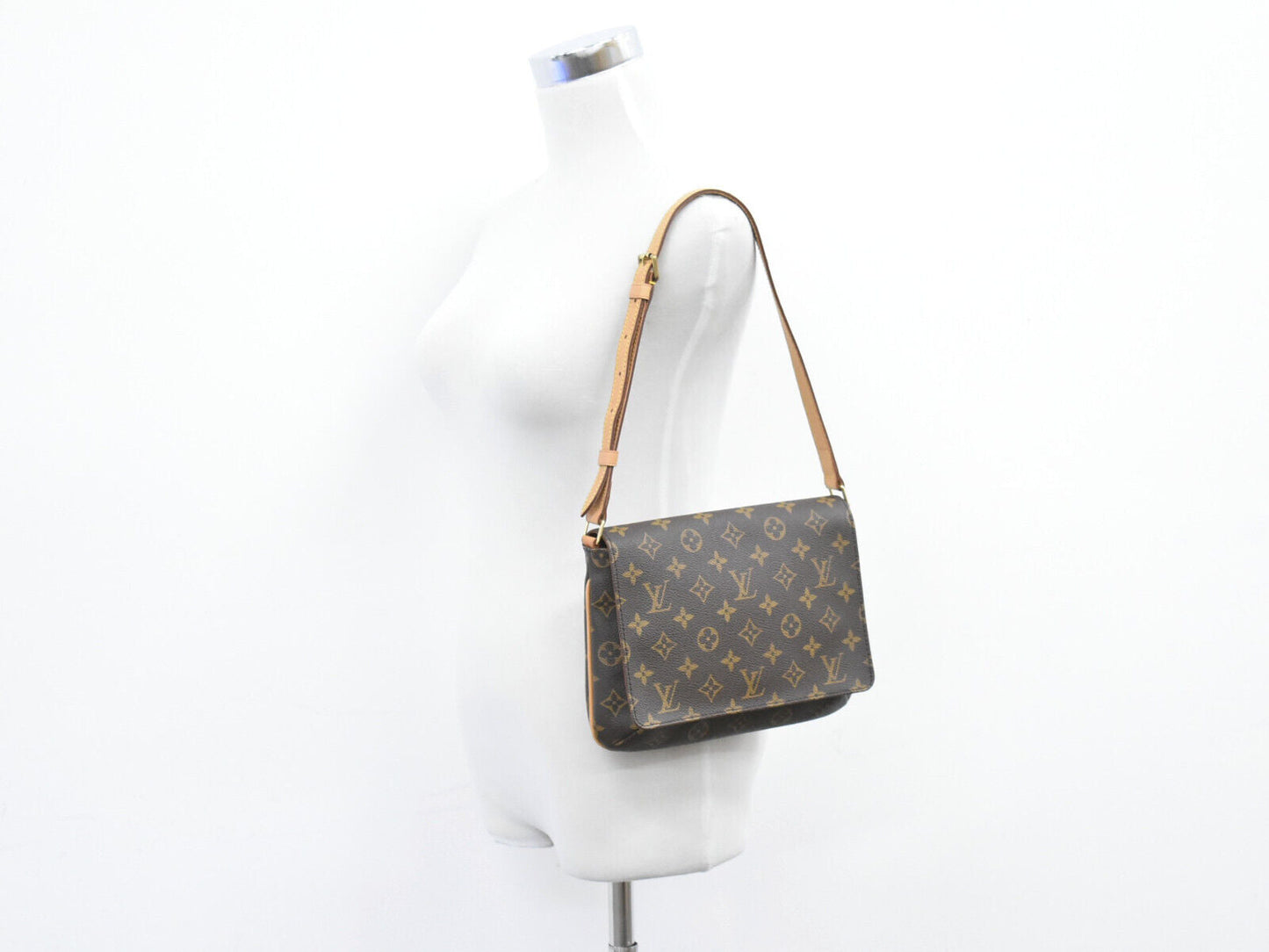 Louis Vuitton Musette Tango  Canvas Shoulder Bag ()