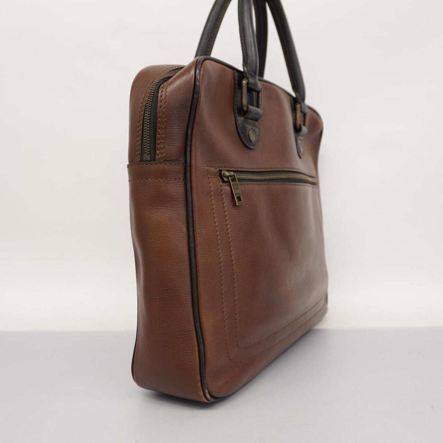 Louis Vuitton Huron  Leather Handbag ()