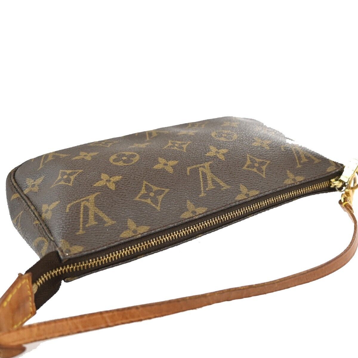 Louis Vuitton Pochette Accessoires  Canvas Clutch Bag ()
