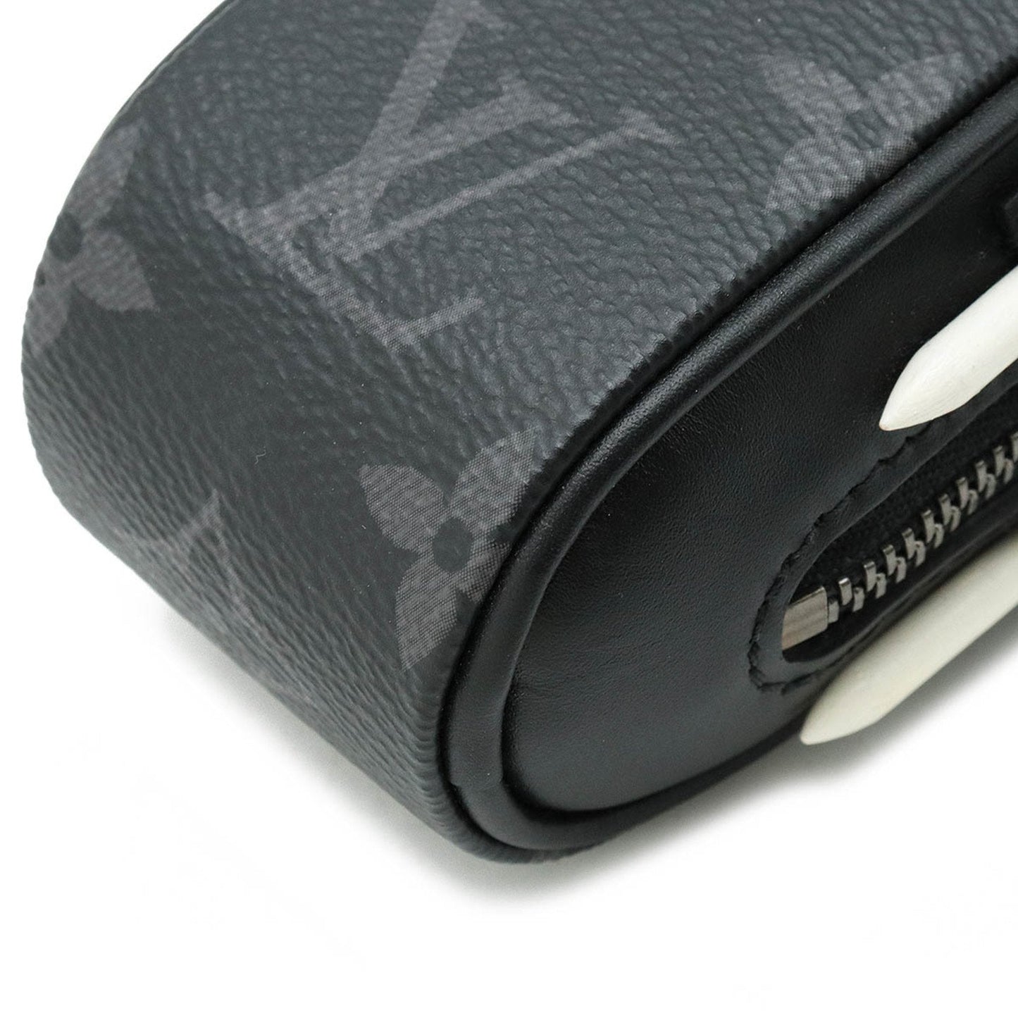 Louis Vuitton Etui À Balles De Golf  Canvas Clutch Bag ()