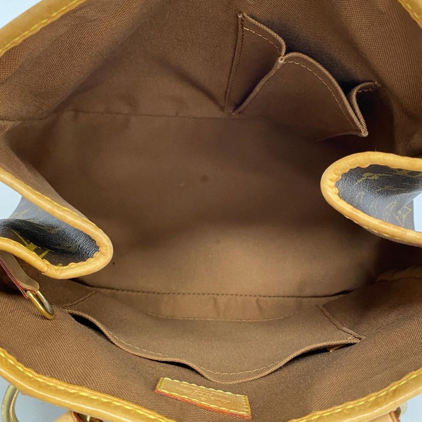 Louis Vuitton Batignolles  Canvas Handbag ()