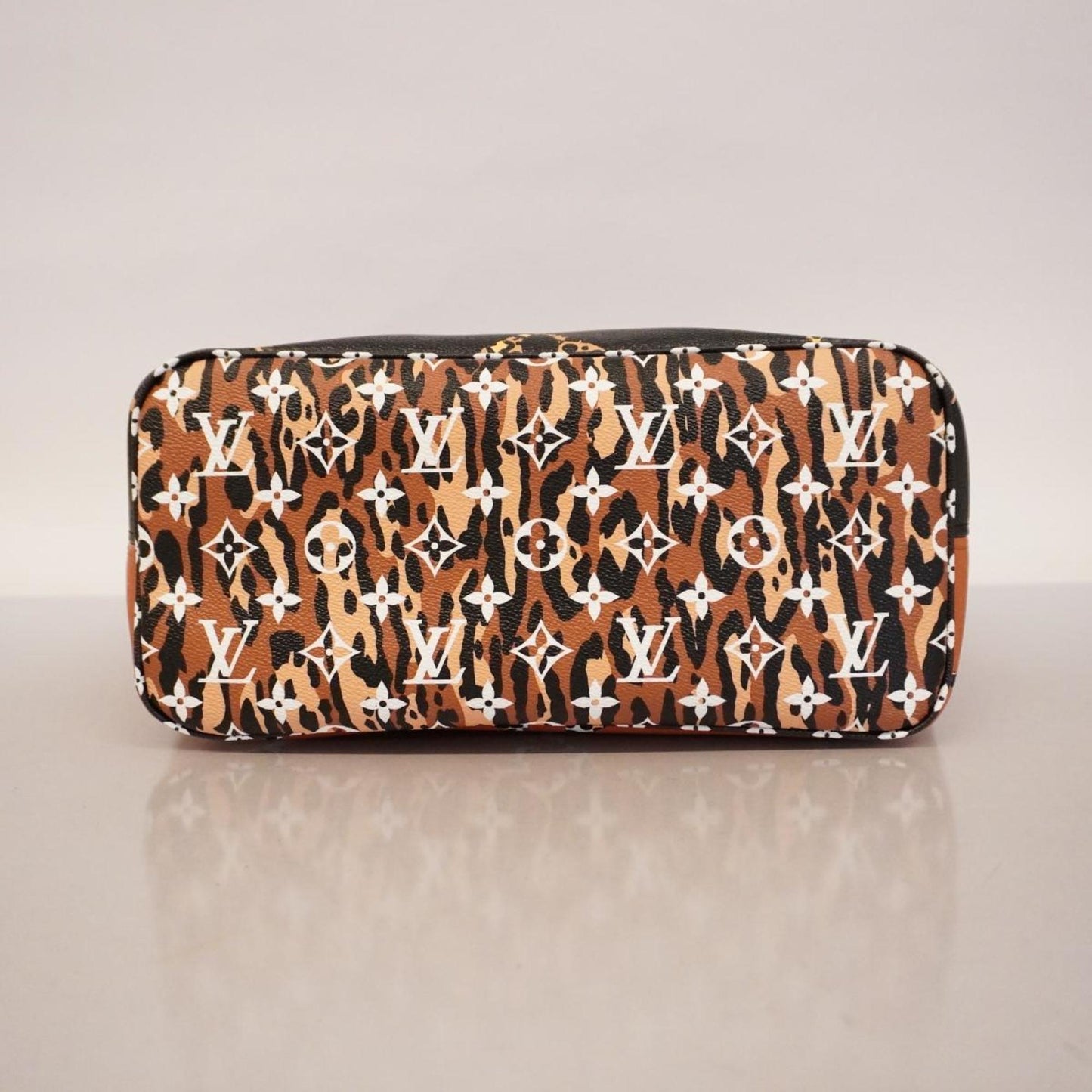 Louis Vuitton Neverfull Mm  Canvas Tote Bag ()