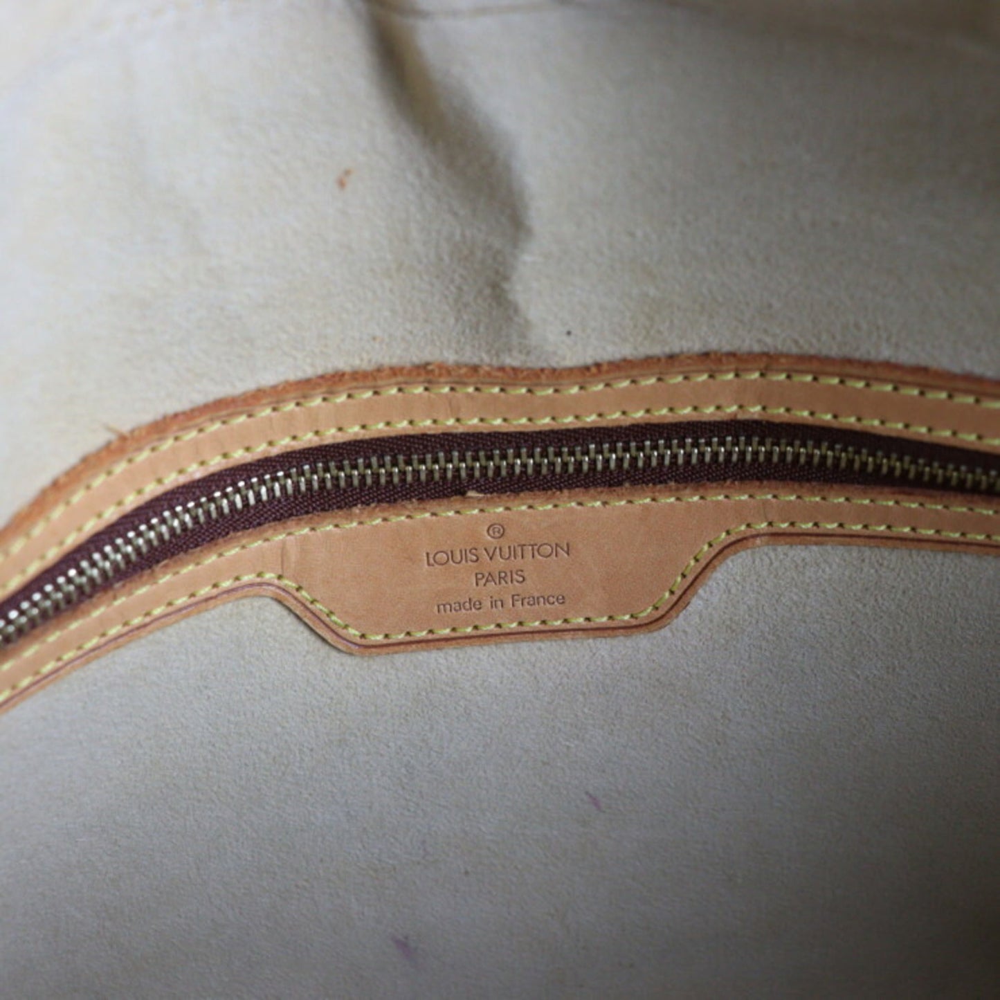 Louis Vuitton Cité  Canvas Shoulder Bag ()