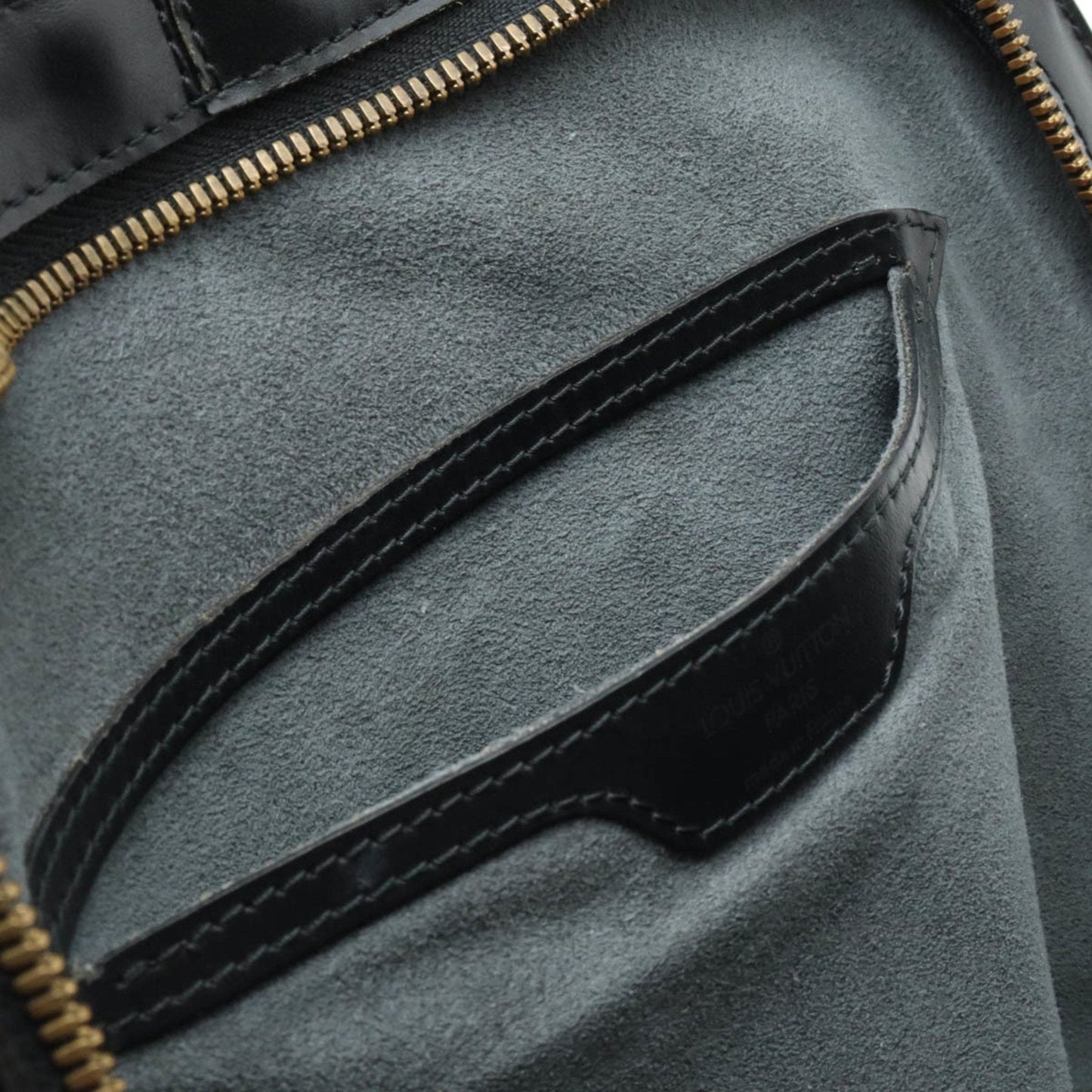 Louis Vuitton Gobelins  Leather Shoulder Bag ()