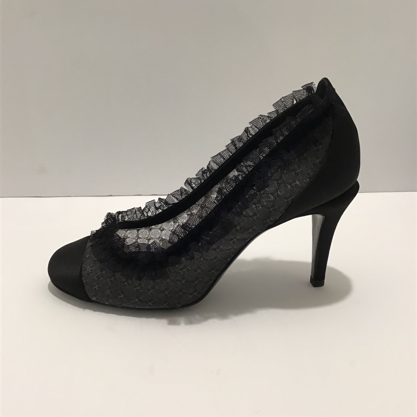 Chanel Black Lace Heels Sz 37.5 (7.5)