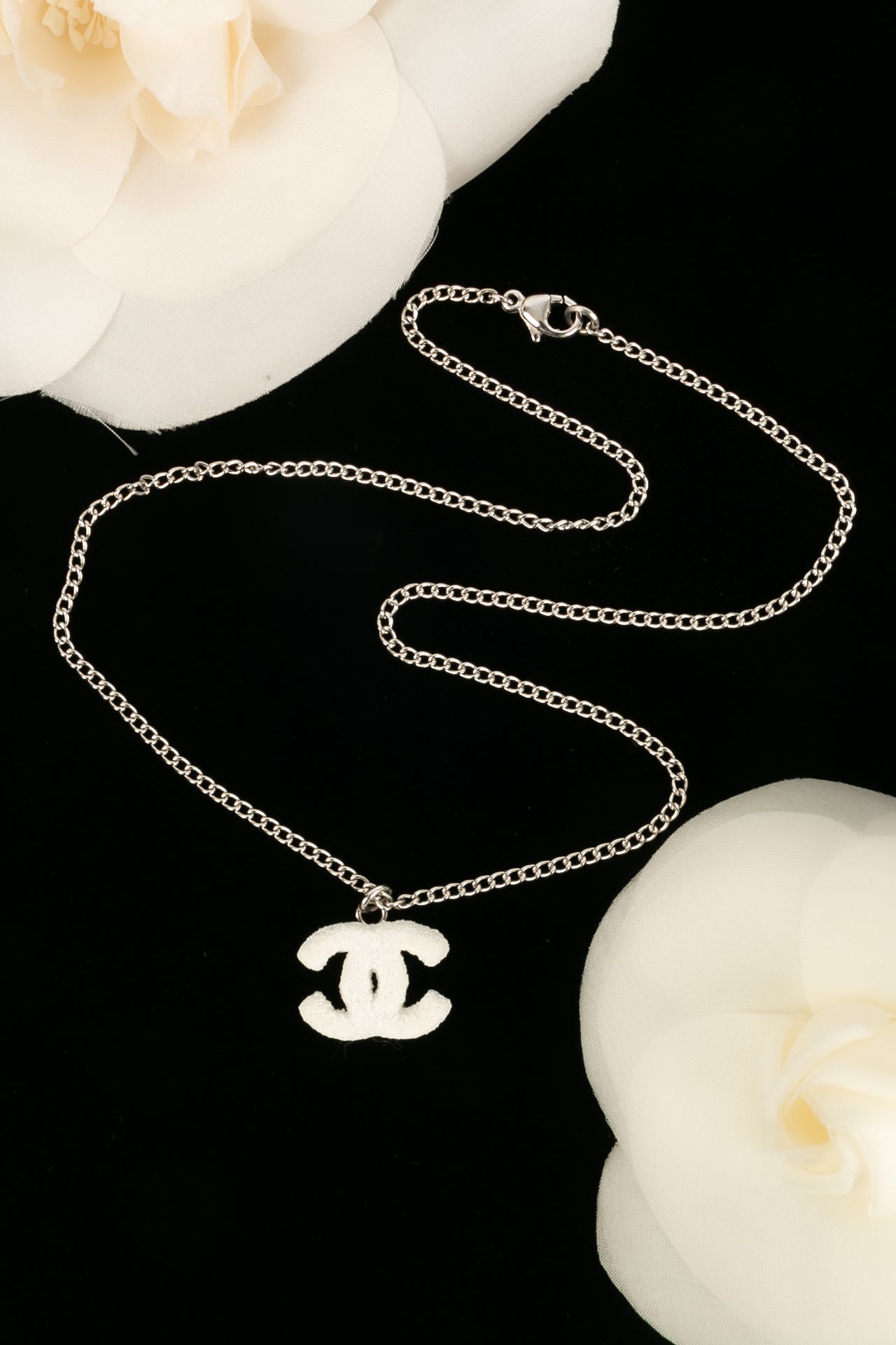 Collier cc Chanel