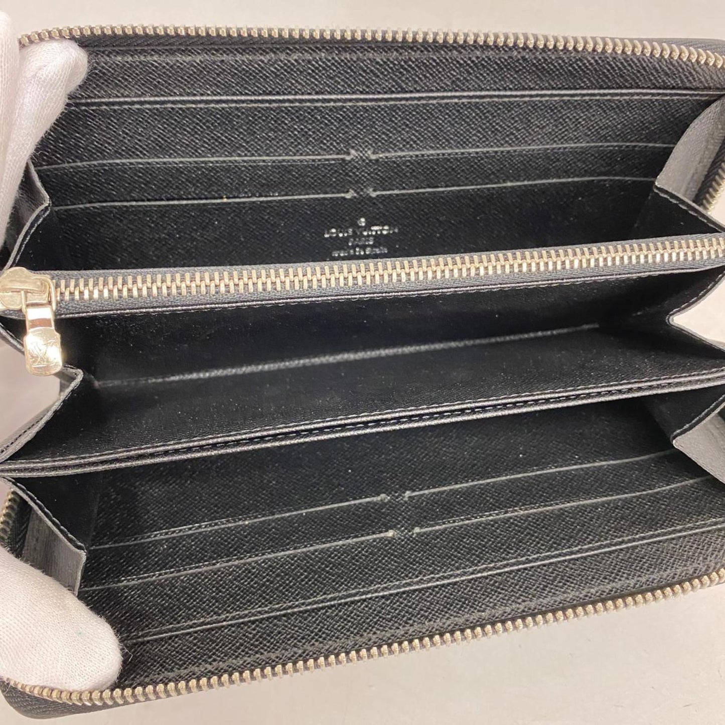 Louis Vuitton Portefeuille Zippy  Leather Wallet  ()