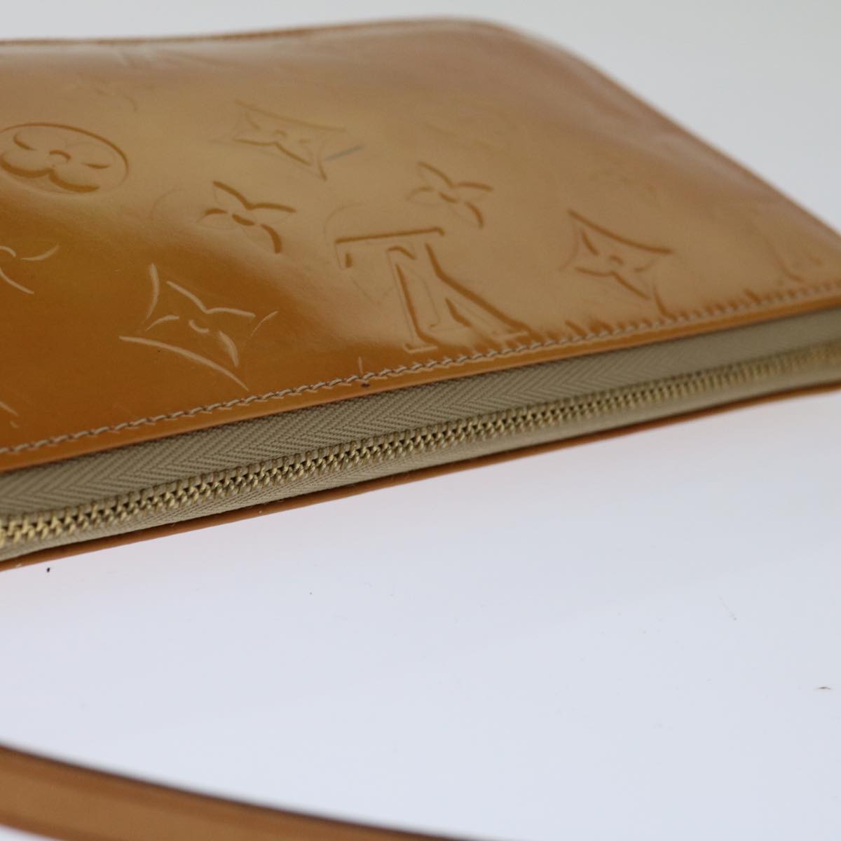 Louis Vuitton Lexington  Patent Leather Handbag ()