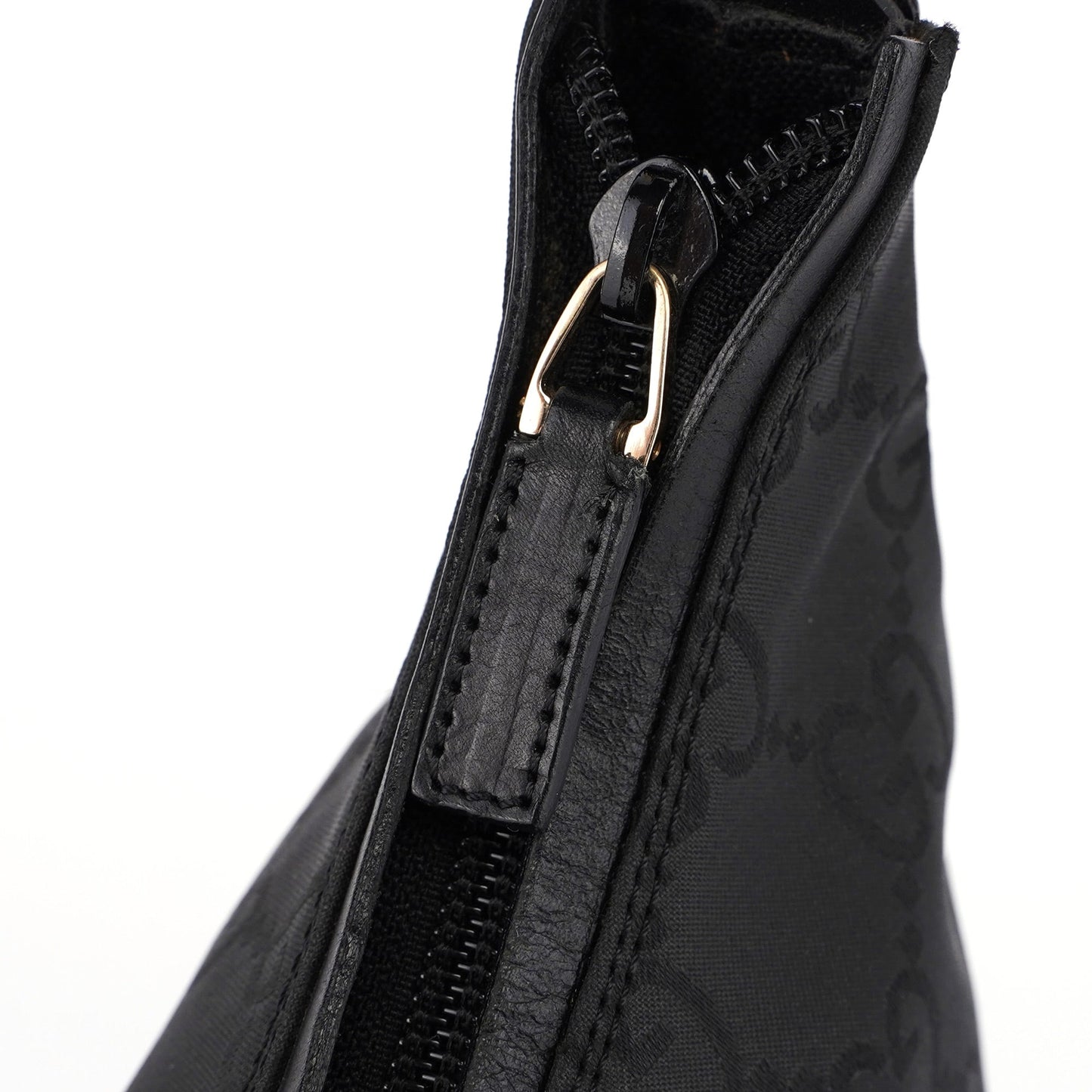 000 8602 Black GG Shoulder Bag