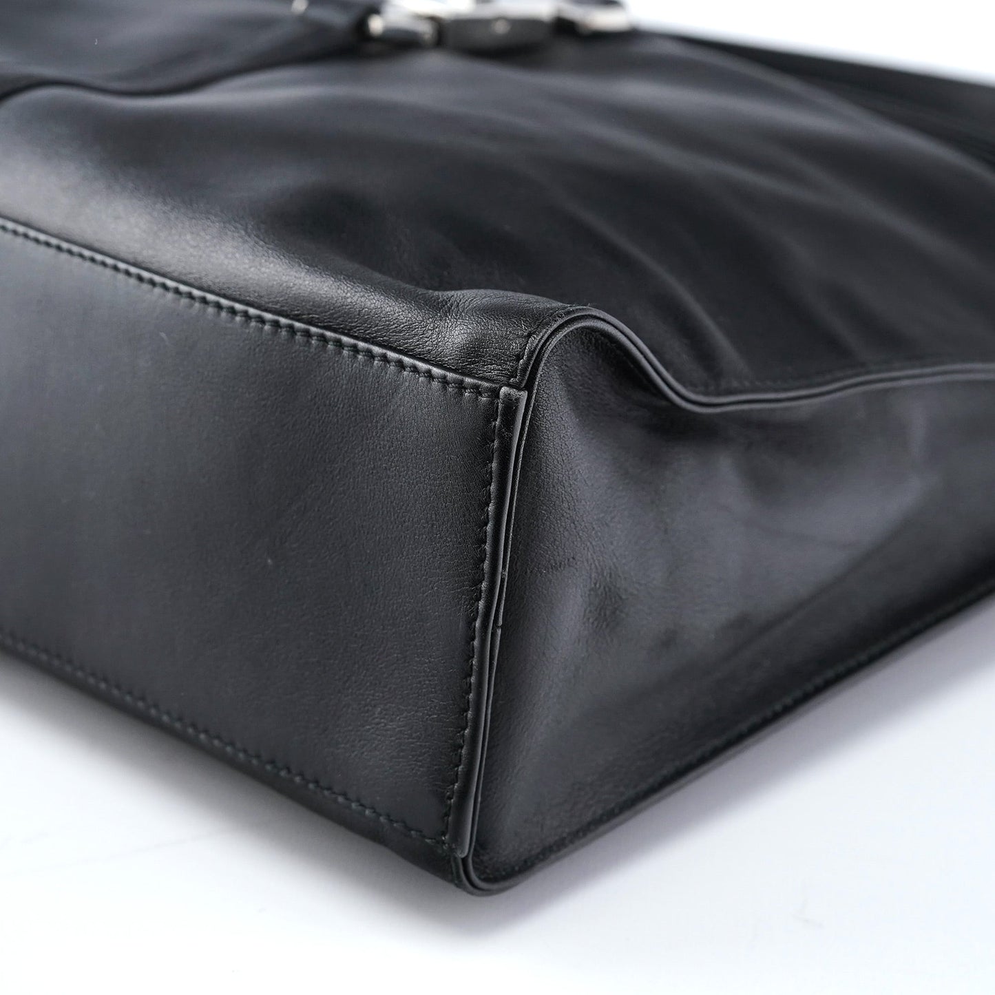 001 3355 Black Calfskin Jackie Shoulder Bag