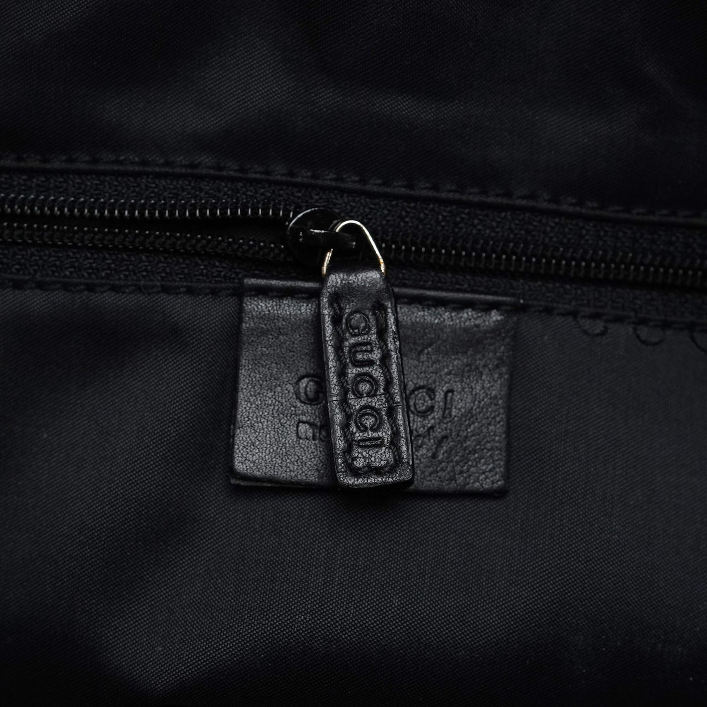 001 3355 Black Calfskin Jackie Shoulder Bag