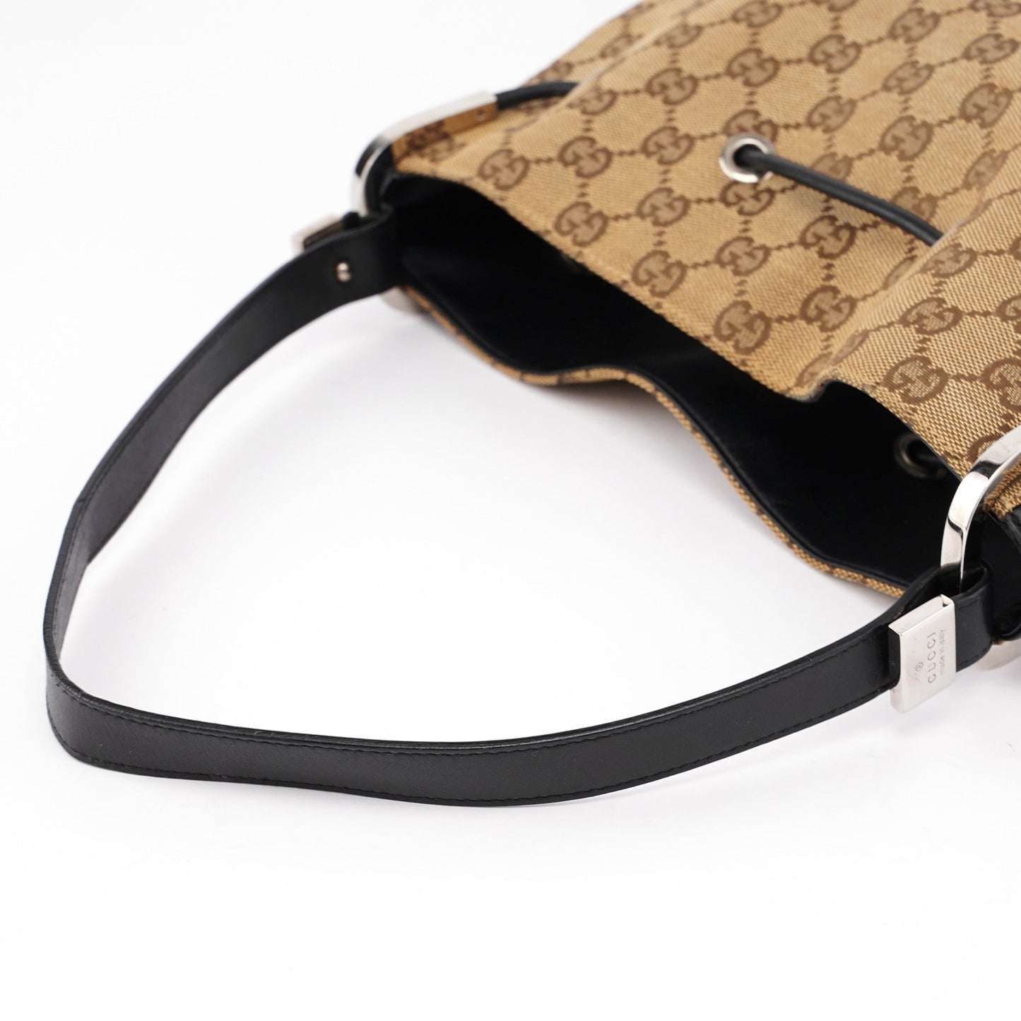 001 3743 Beige GG Drawstring Shoulder Bag