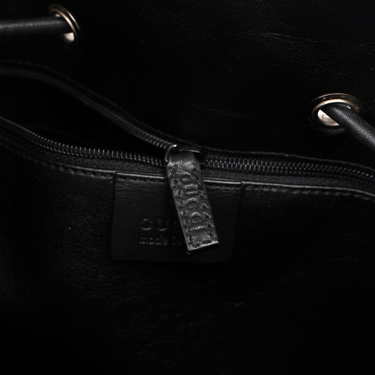 001 3743 Beige GG Drawstring Shoulder Bag