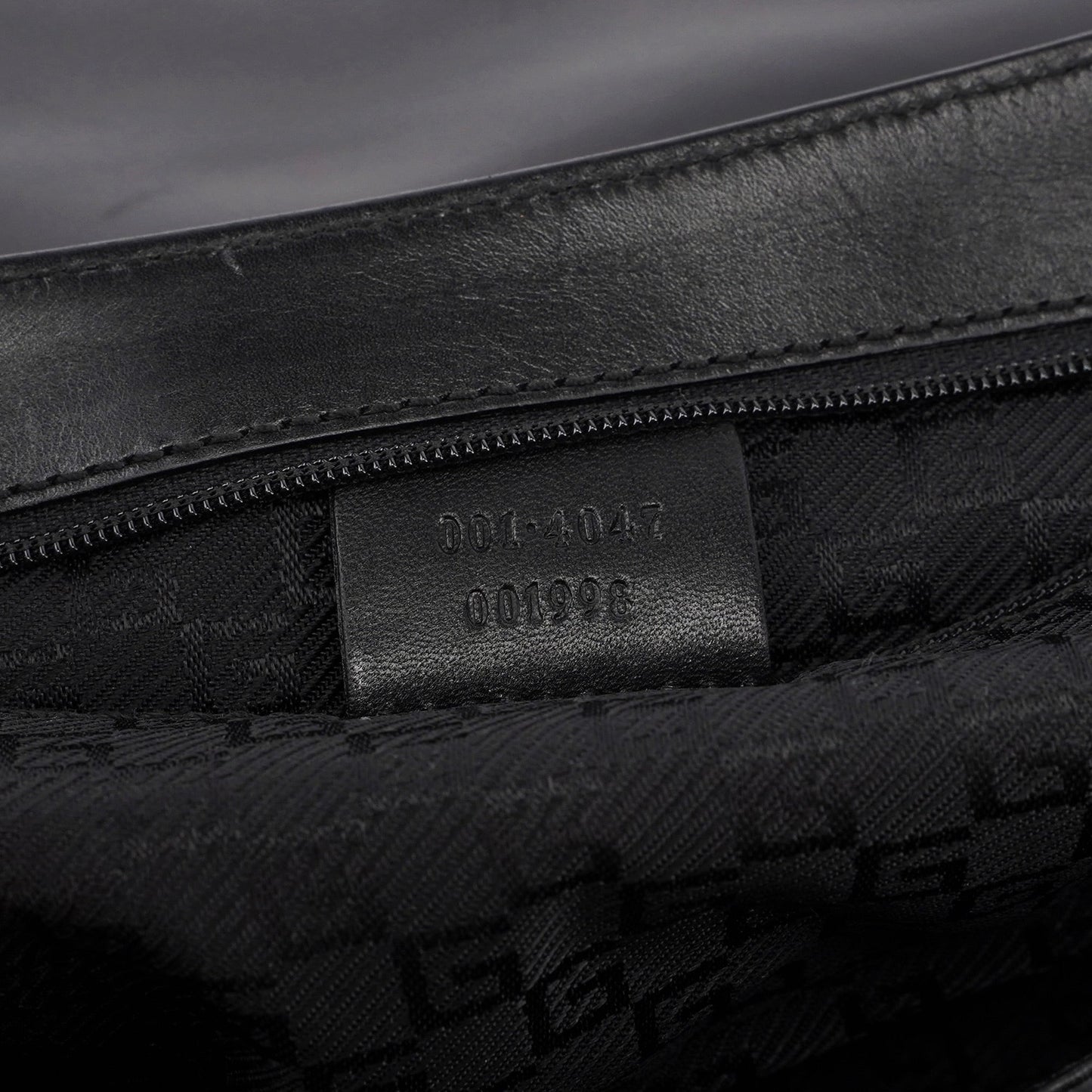 001 4047 Black Bamboo Suede Shoulder Bag