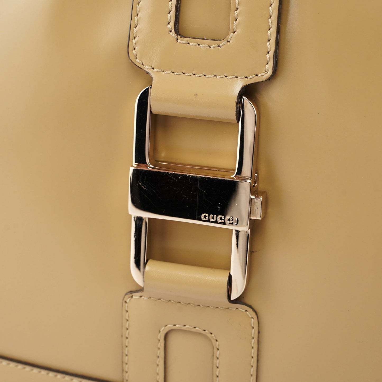 001 4148 Beige Patent Leather Jackie Bag