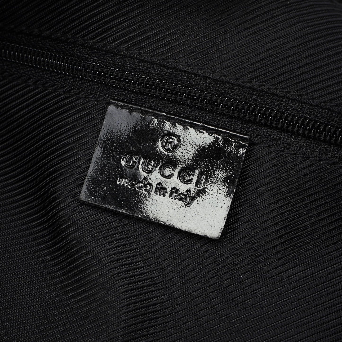 001 4158 Black GG Patent Shoulder Bag