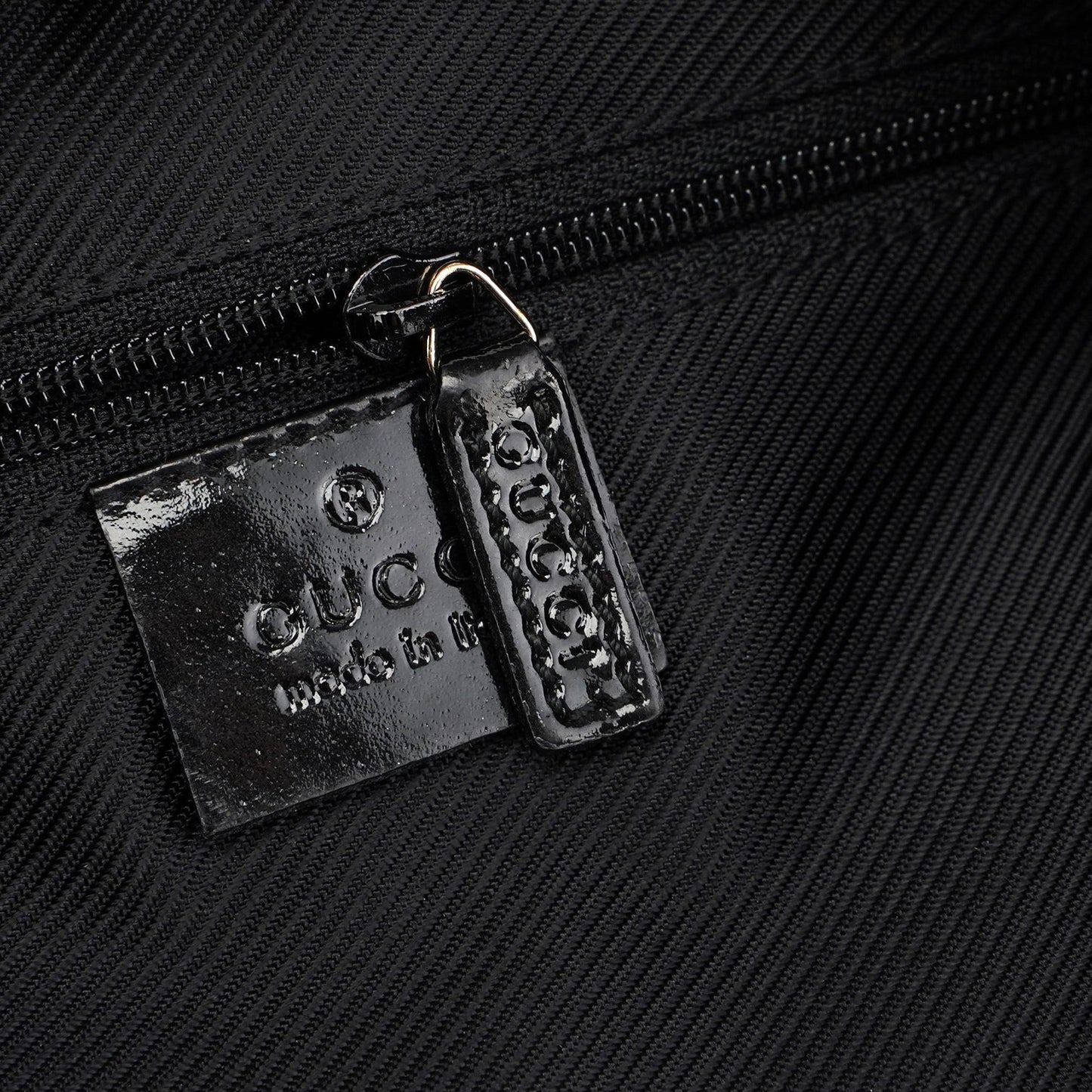 001 4158 Black GG Patent Shoulder Bag