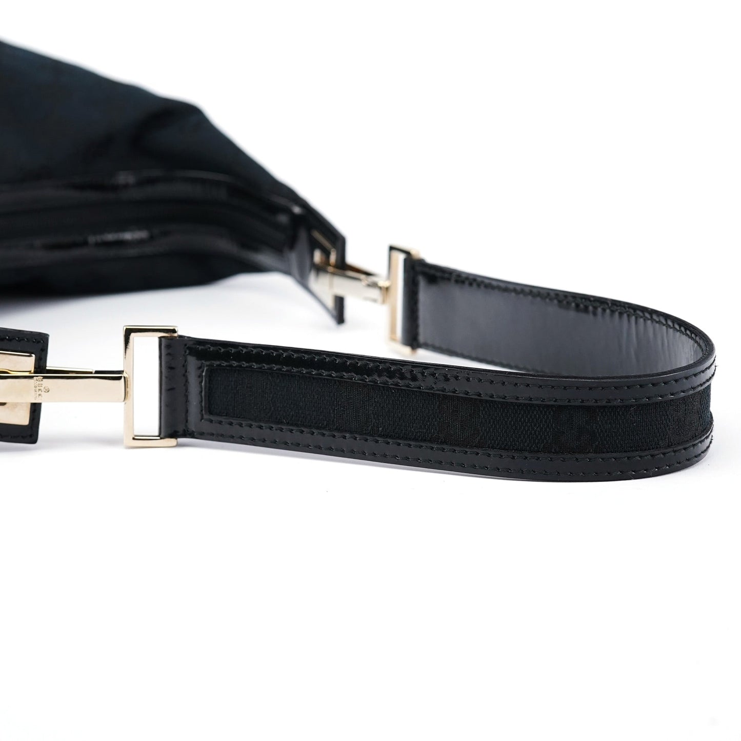 001 4204 Black GG Shoulder Bag