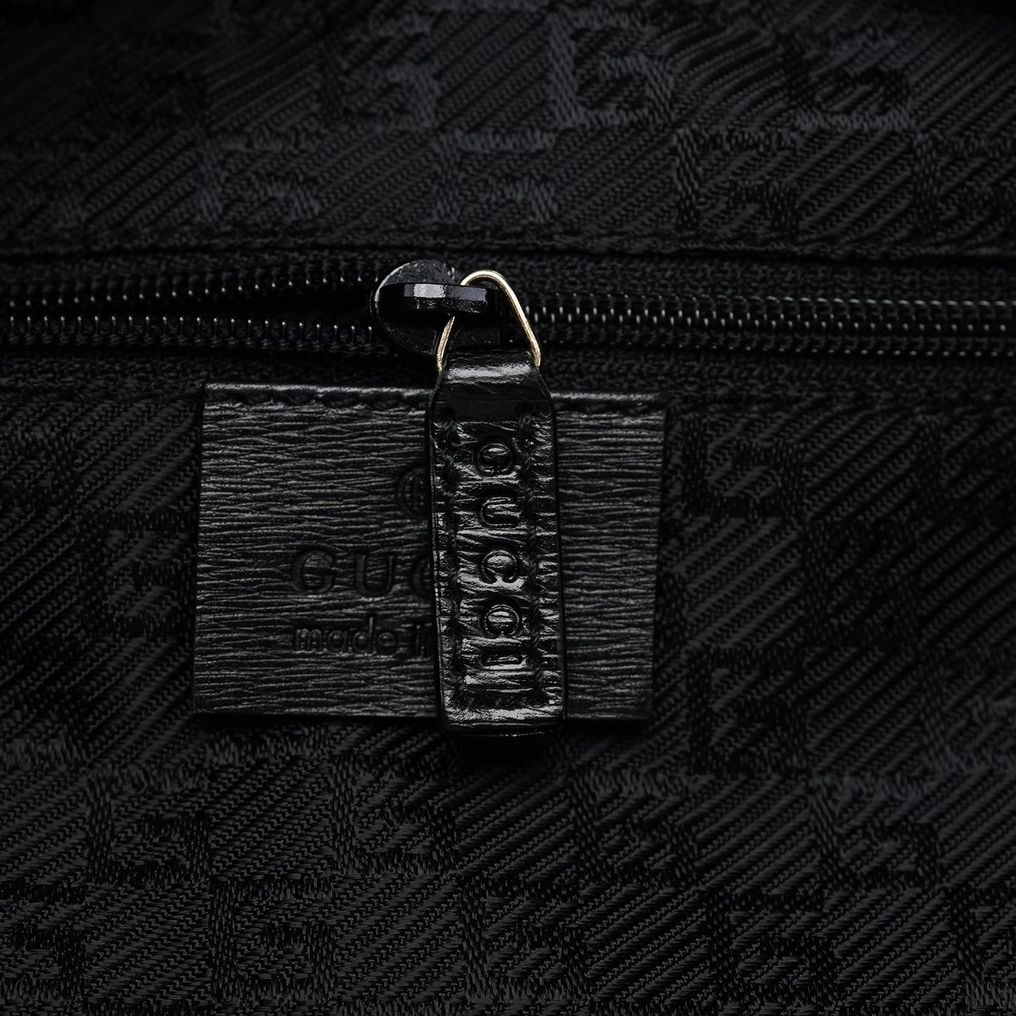 001 4204 Black Leather Hobo Shoulder Bag