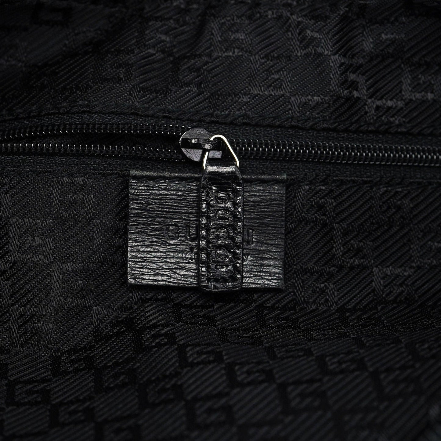 001 4204 Black Leather Hobo Shoulder Bag