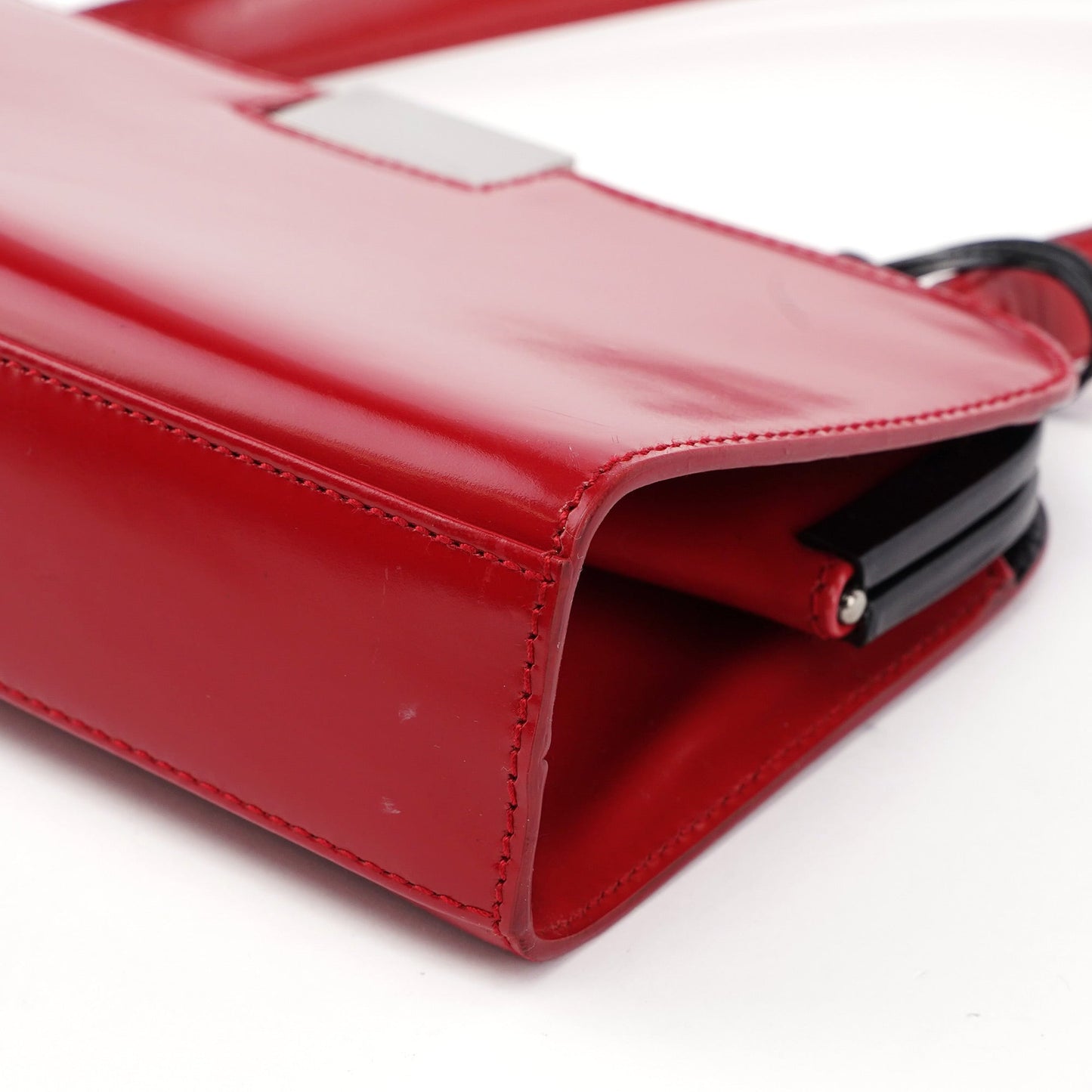 001 4208 Red Calfskin Shoulder Bag