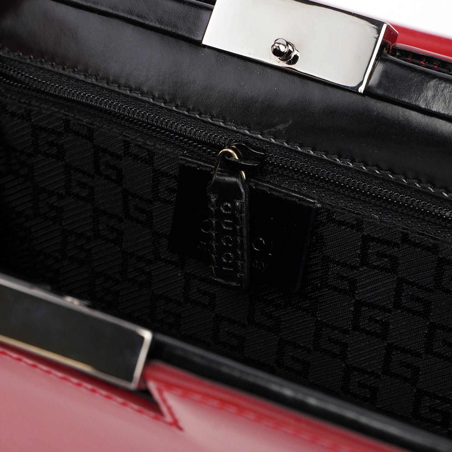 001 4208 Red Calfskin Shoulder Bag