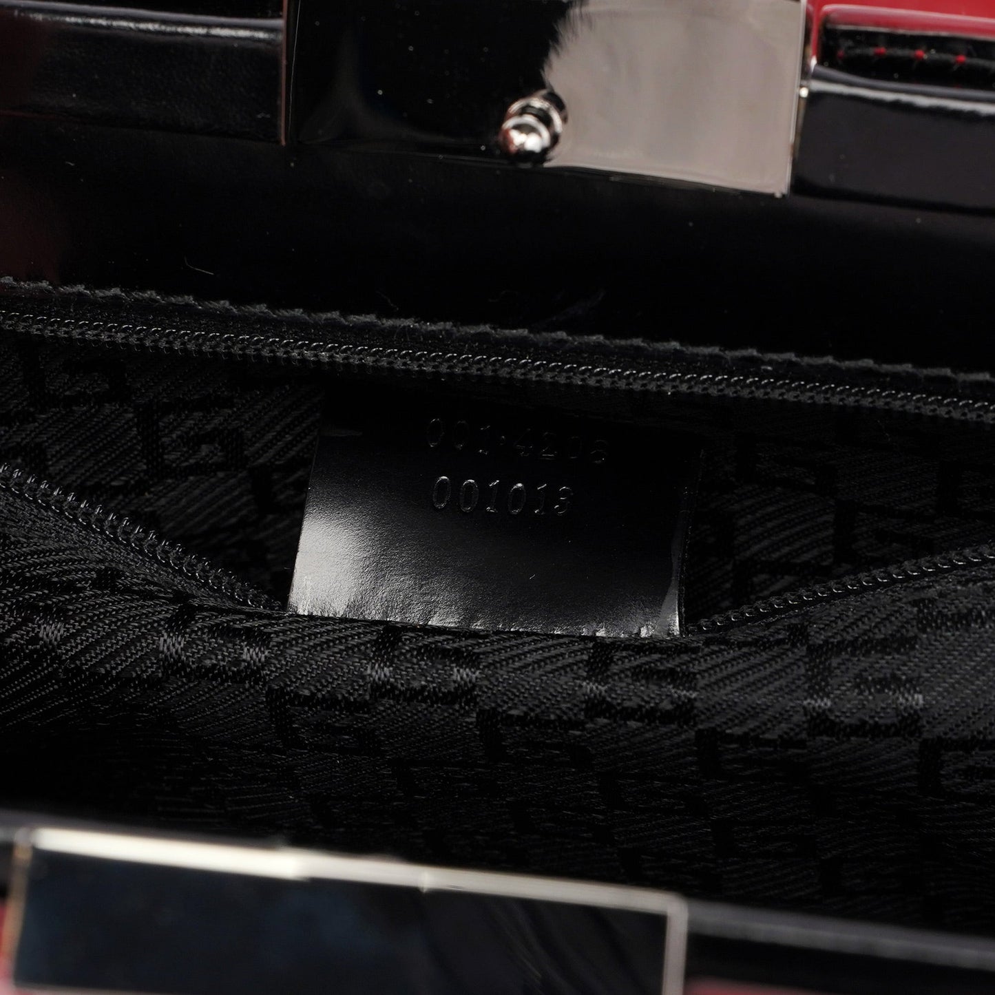 001 4208 Red Calfskin Shoulder Bag