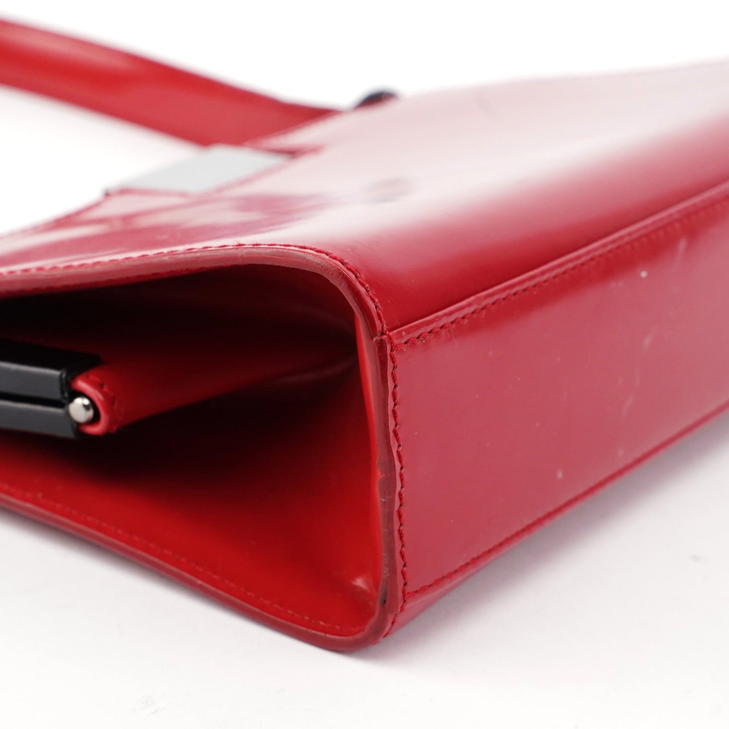 001 4208 Red Calfskin Shoulder Bag