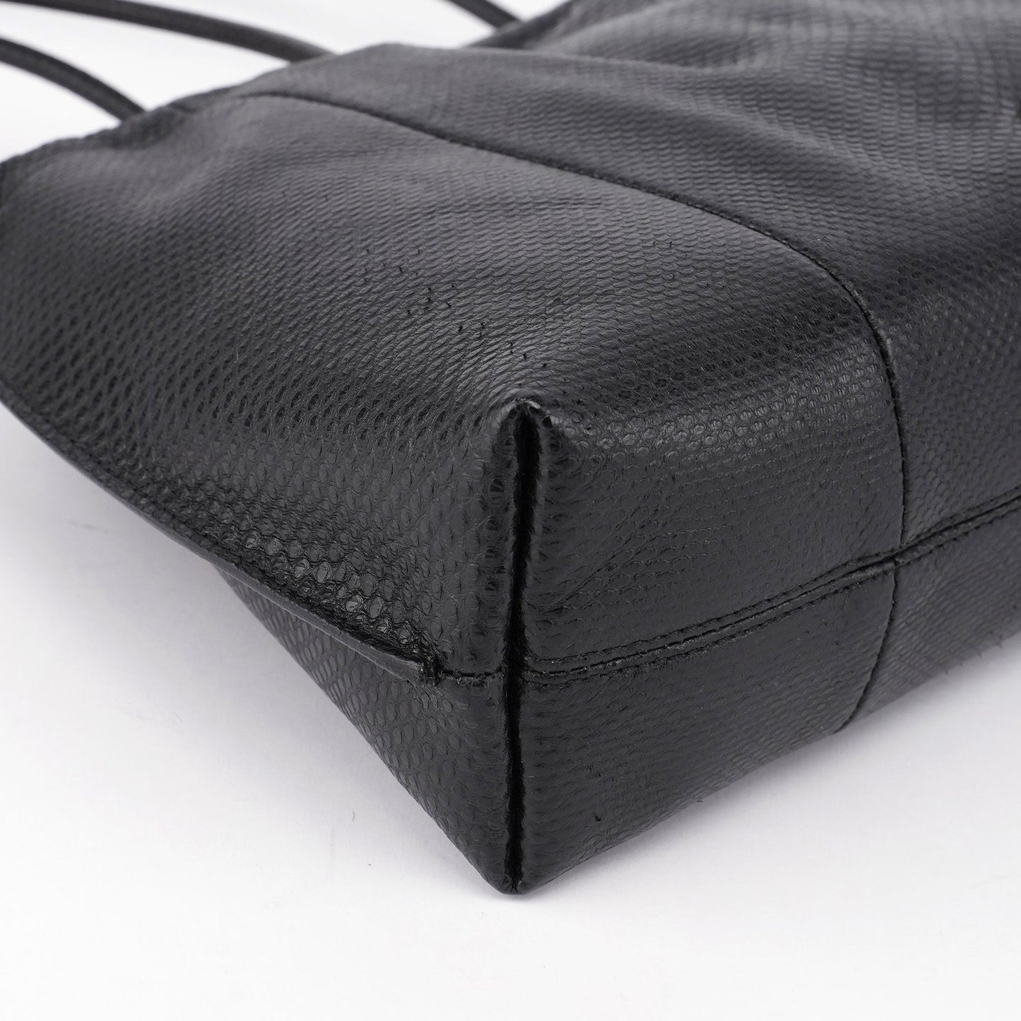 001 4403 Black Lizard Embossed Tote Bag