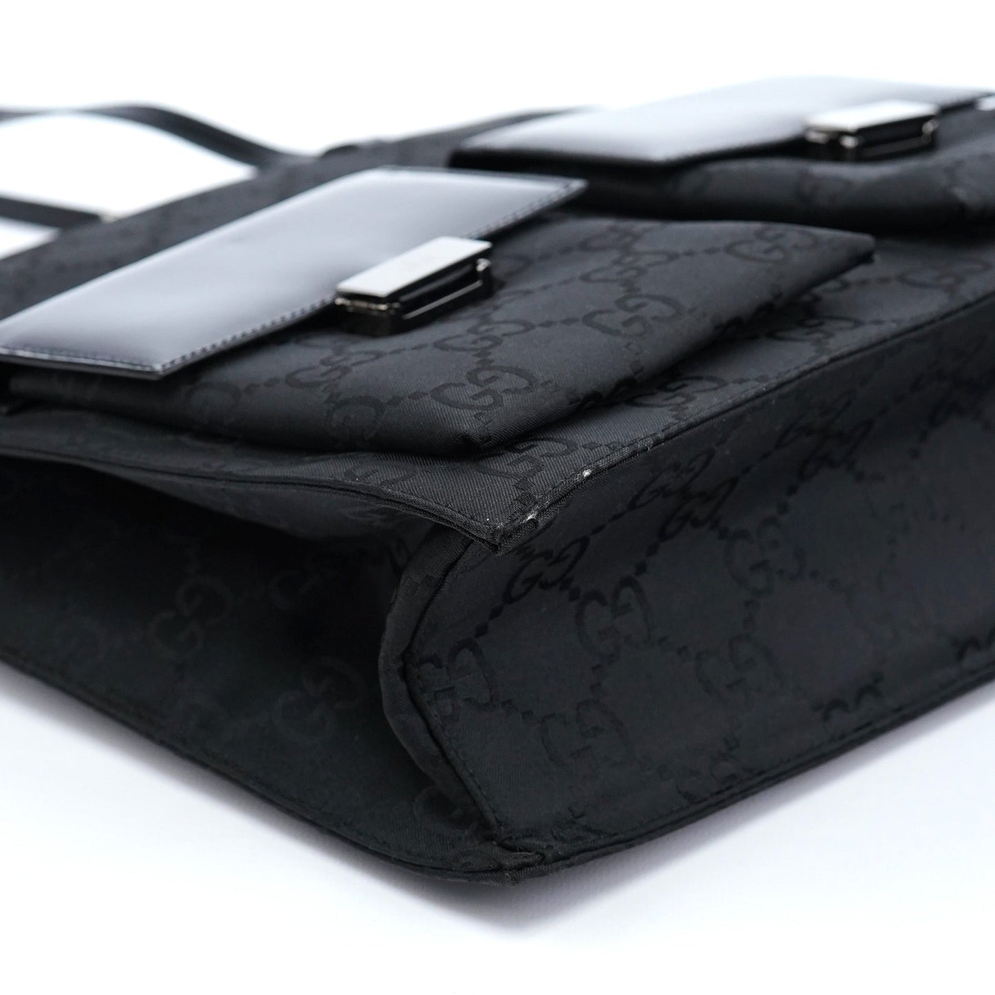 002 1021 Black GG Dual Pocket Tote Bag