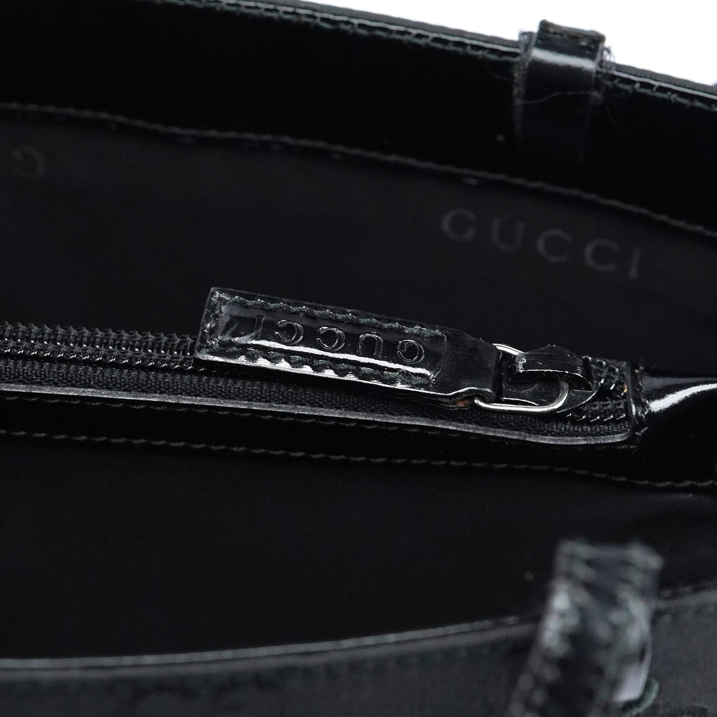 002 1021 Black GG Dual Pocket Tote Bag