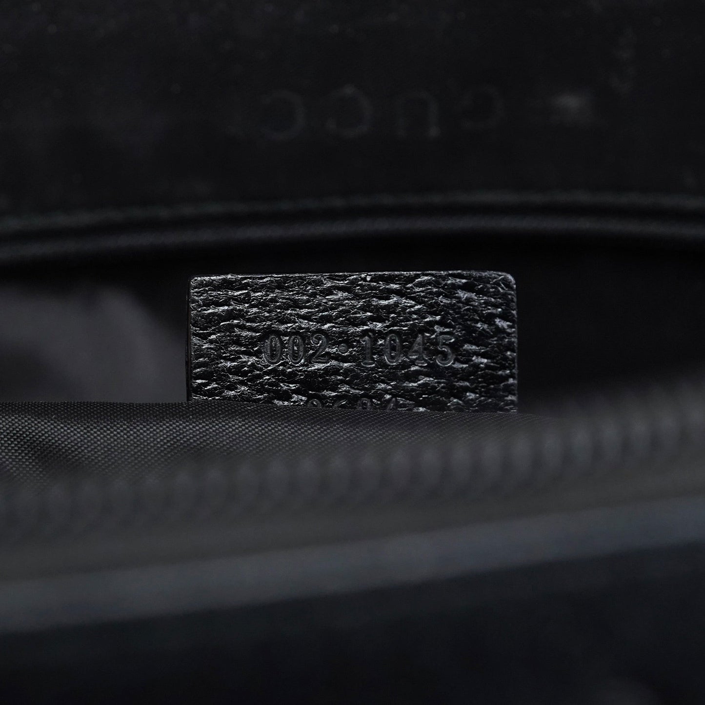 002 1045 Black Leather Dual Pocket Tote