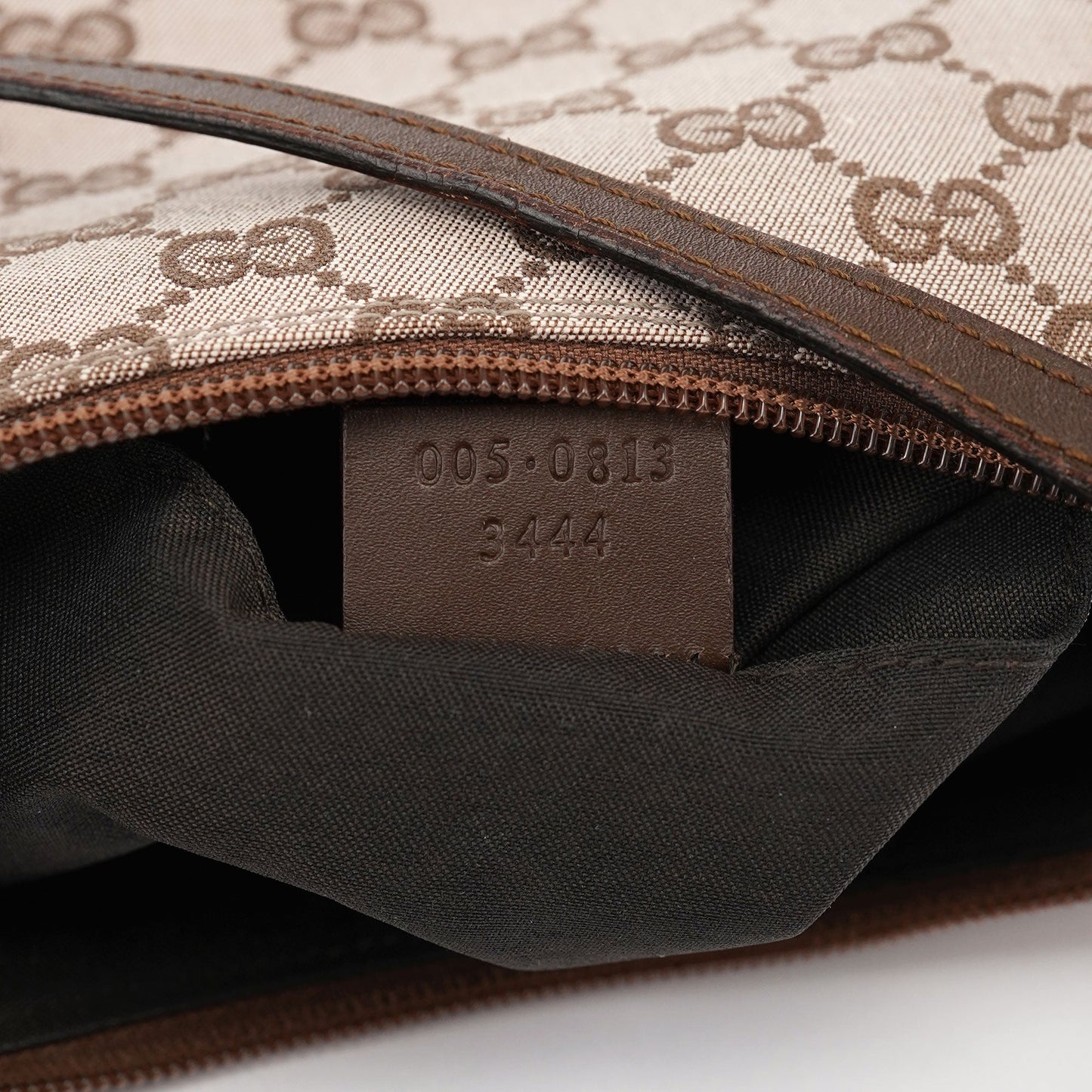 005 0813 Beige GG Shoulder Bag