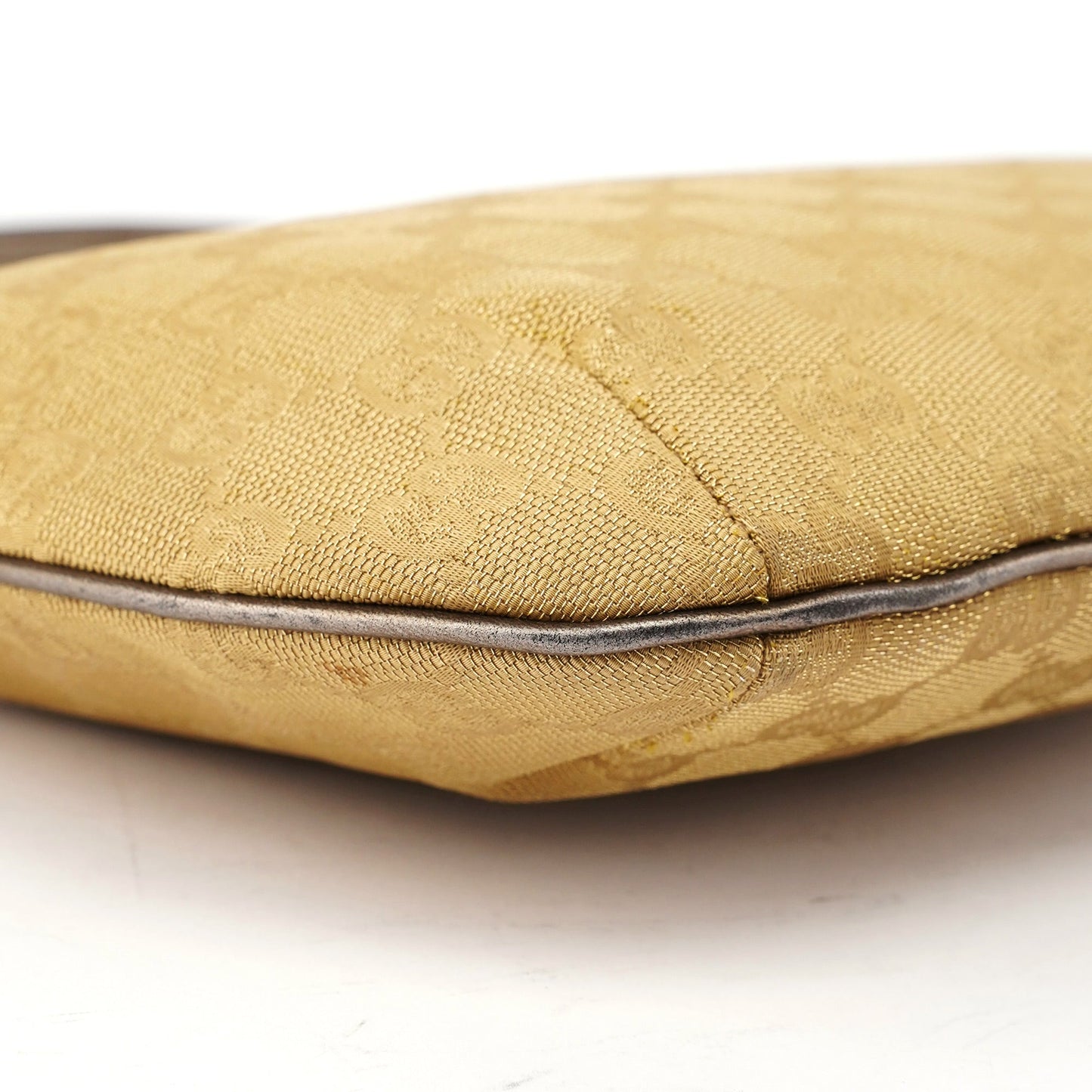 005 0813 Gold GG Shoulder Bag