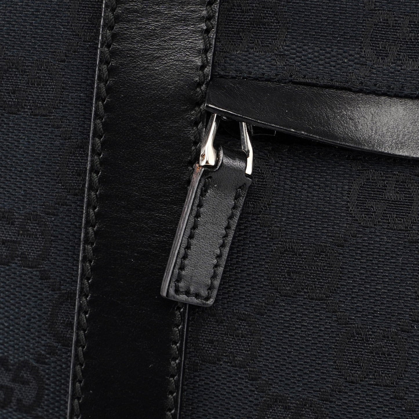 019 0498 Black GG Drawstring Tote Bag