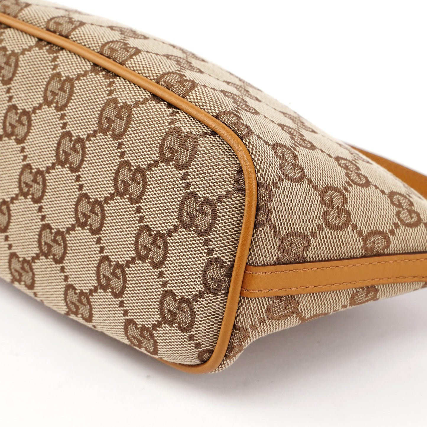 039 1103 Beige GG Boat Pochette