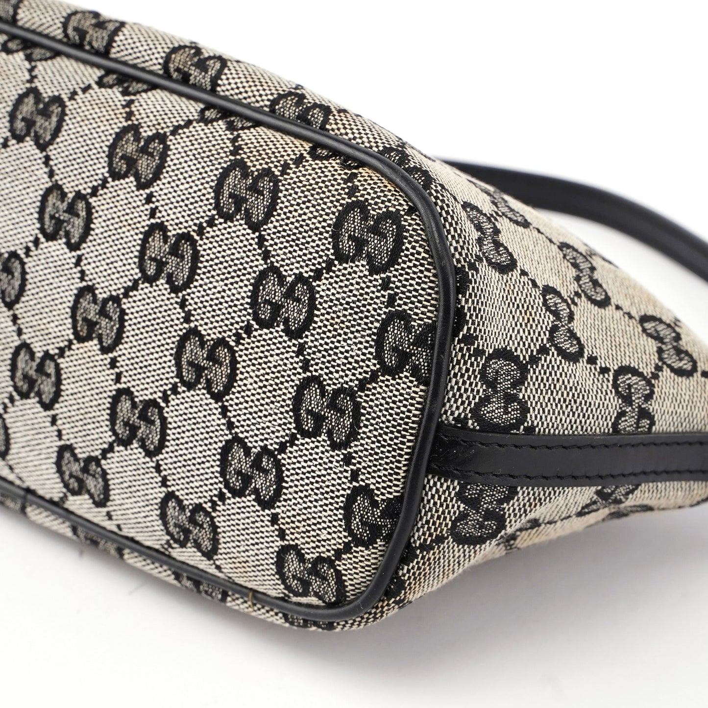 039 1103 Beige GG Boat Pochette