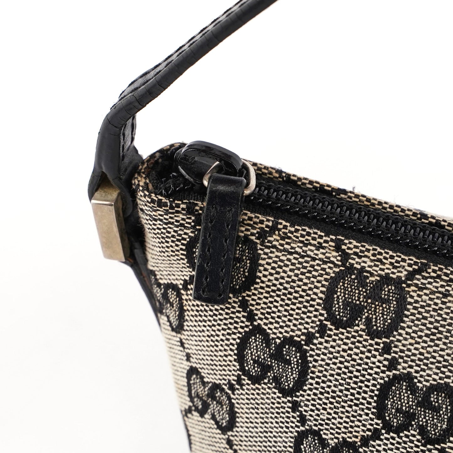 039 1103 Beige GG Boat Pochette