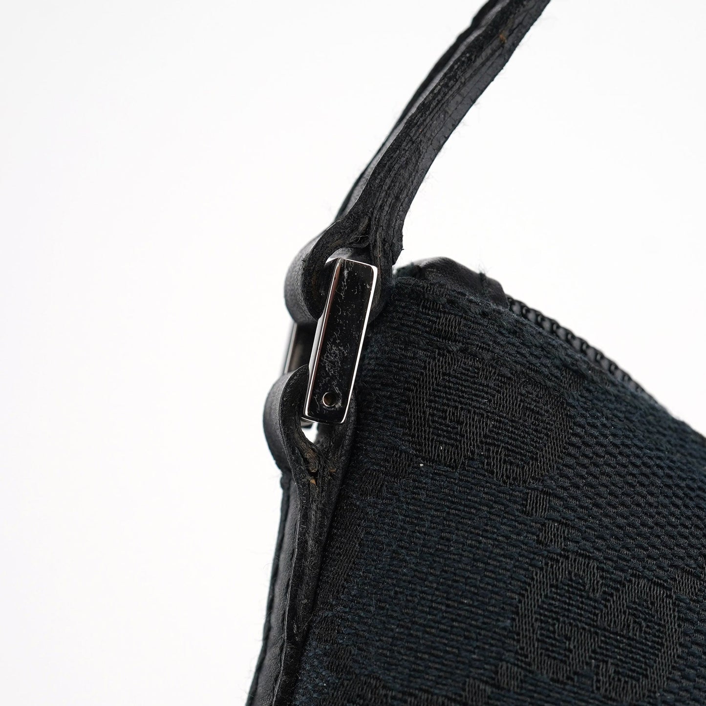 039 1103 Black GG Boat Pochette