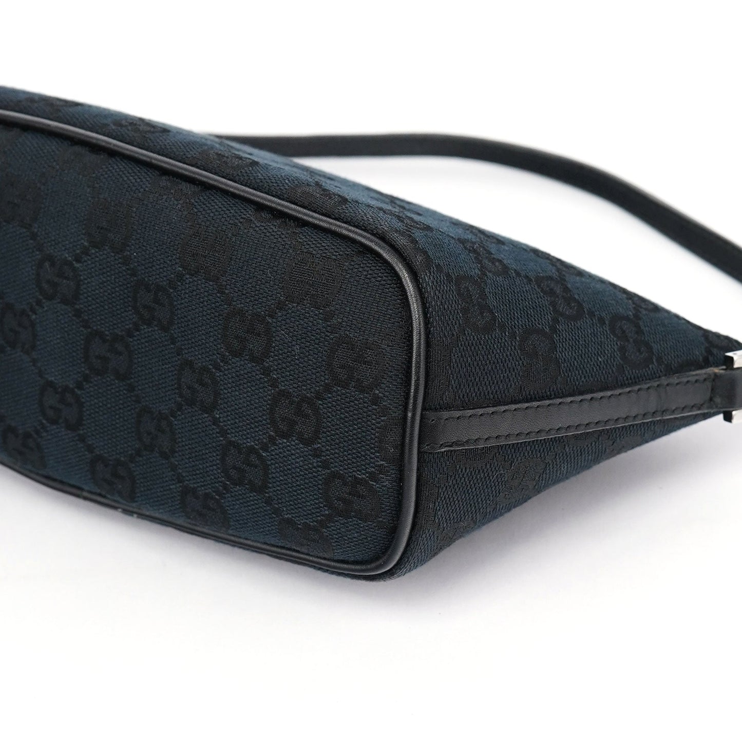 039 1103 Black GG Boat Pochette