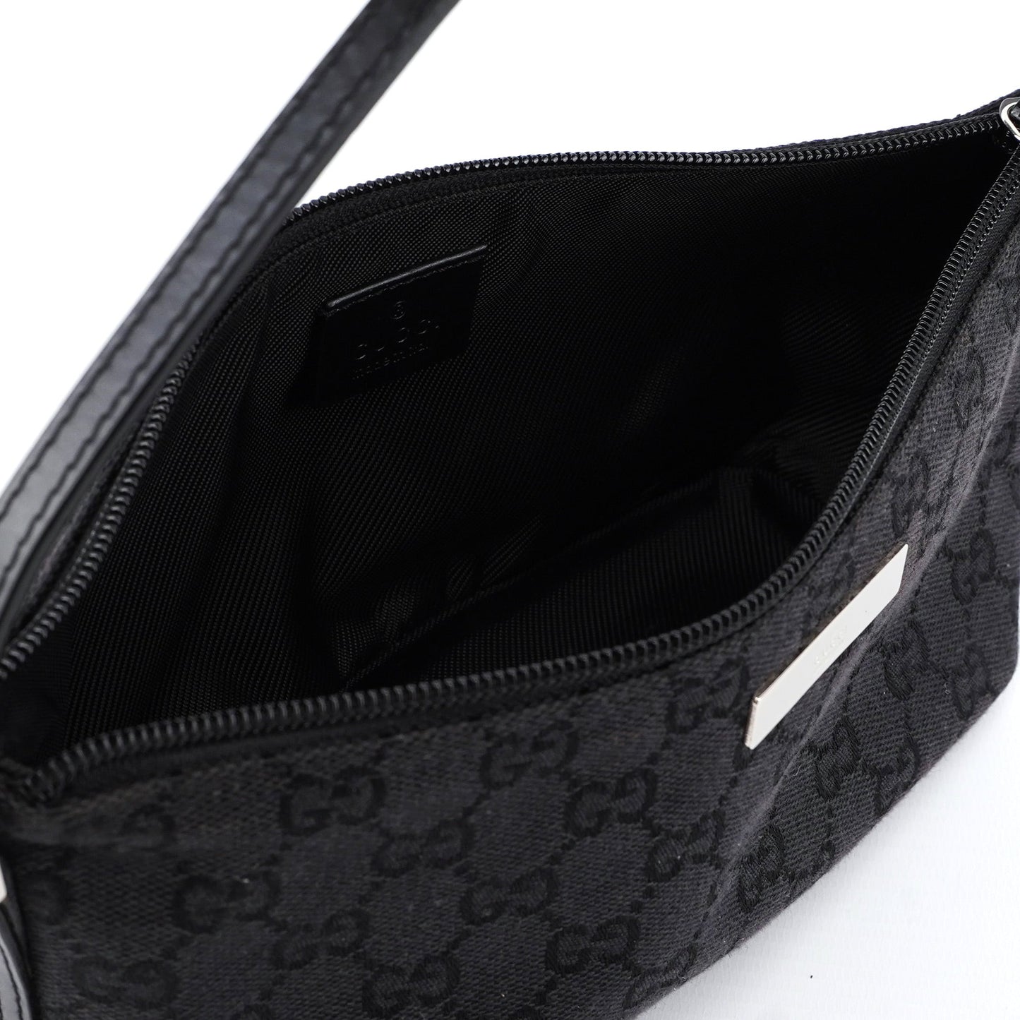 039 1103 Black GG Boat Pochette