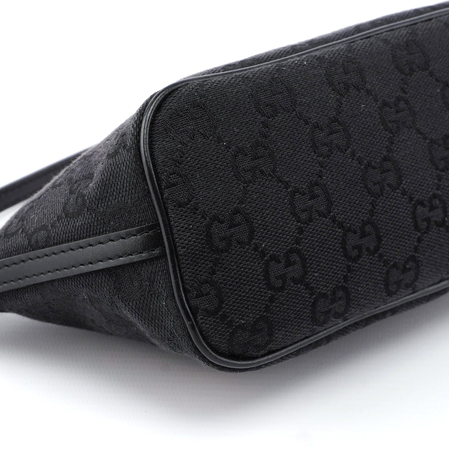 039 1103 Black GG Boat Pochette